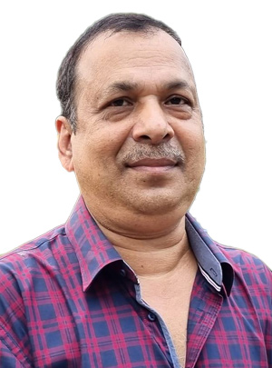 Prof. (Col.) Dr. Mushahid Thakur, Ophthalmology